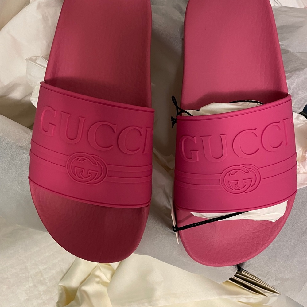 - Brand new Gucci authentic slides. PRICE NEGOTIABLE